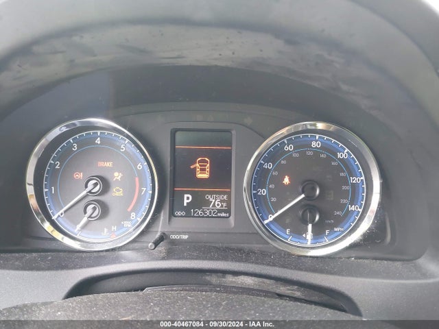Toyota COROLLA LE 2018 2T1BURHE7JC065369 Image 7