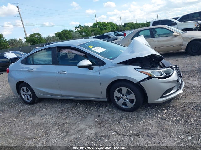 Chevrolet Cruze Ls Auto 2017 1G1BC5SM7H7179002 Image 12