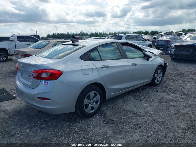 Chevrolet Cruze Ls Auto 2017 1G1BC5SM7H7179002 Image 4