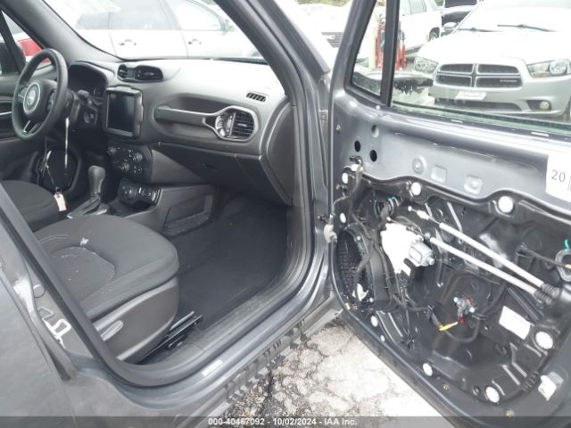 ZACNJDE14NPN68634 Jeep Renegade Altitude 4x4