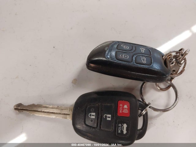 Toyota Corolla Le Plus 2014 2T1BURHE6EC210634 Image 11