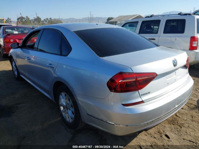 1VWAA7A3XJC032468 Volkswagen Passat 2.0t R-line/2.0t S
