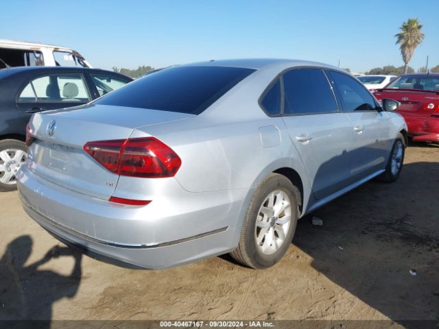 1VWAA7A3XJC032468 Volkswagen Passat 2.0t R-line/2.0t S