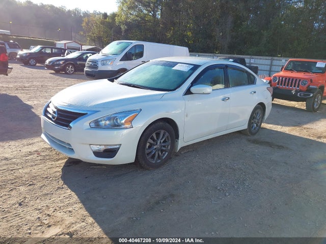 Nissan Altima 2.5 S 2015 1N4AL3APXFC492106 Image 2