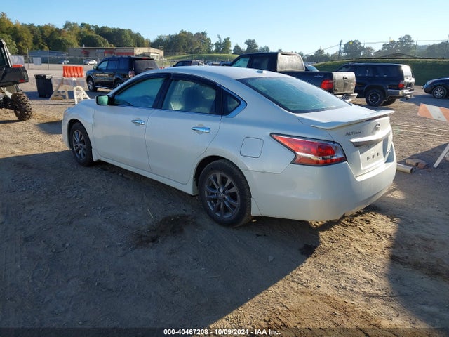 Nissan Altima 2.5 S 2015 1N4AL3APXFC492106 Image 3