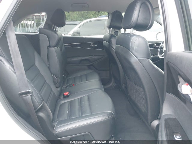 5XYPHDA55GG110894 KIA Sorento 3.3l Ex