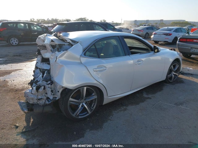 Lexus IS 200T 2017 JTHBA1D25H5043687 Image 4