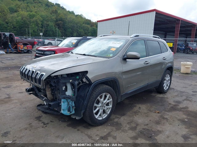 Jeep Cherokee Latitude 2016 1C4PJMCS9GW239084 Image 2