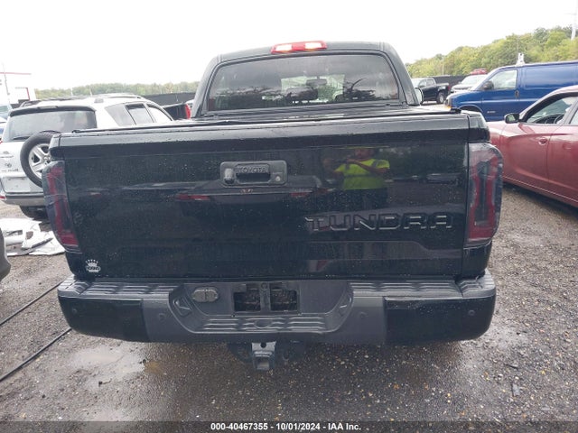 5TFDY5F10HX631325 Toyota Tundra Sr5 5.7l V8