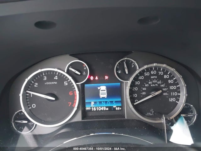 5TFDY5F10HX631325 Toyota Tundra Sr5 5.7l V8