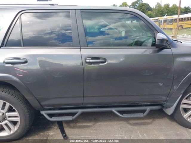 JTEZU5JR3G5118476 Toyota 4RUNNER SR5