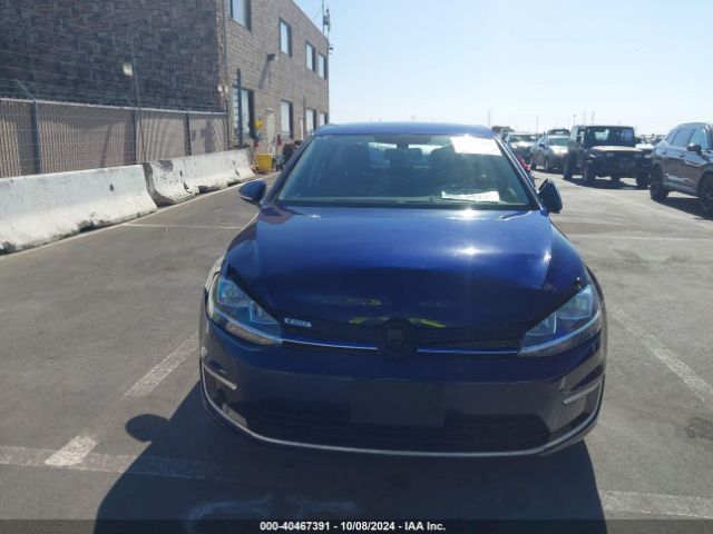 WVWKR7AU7JW907769 Volkswagen E-golf Se