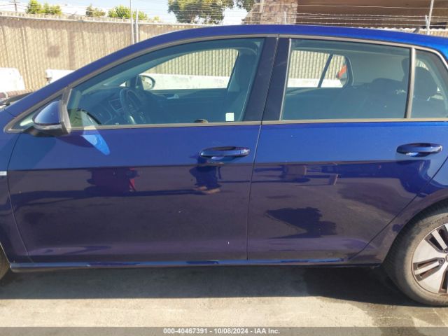 WVWKR7AU7JW907769 Volkswagen E-golf Se
