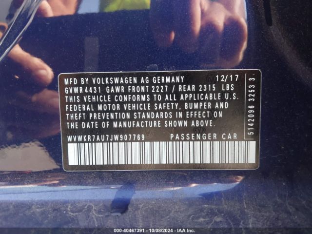 WVWKR7AU7JW907769 Volkswagen E-golf Se