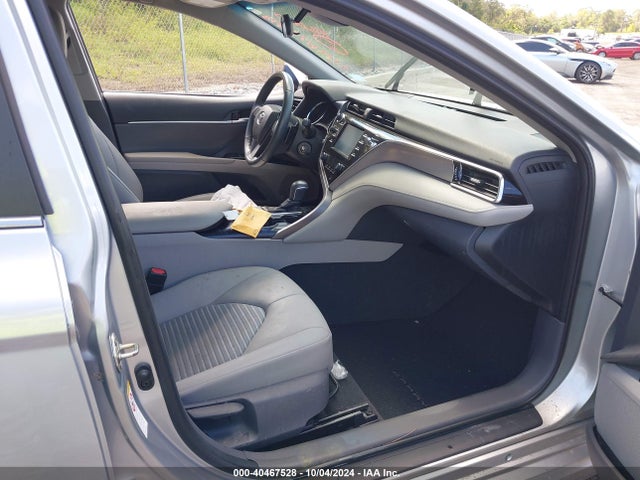 4T1B11HK7JU127058 Toyota CAMRY SE