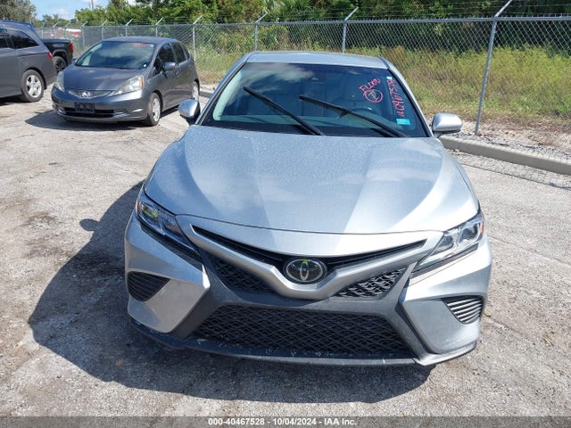 4T1B11HK7JU127058 Toyota CAMRY SE