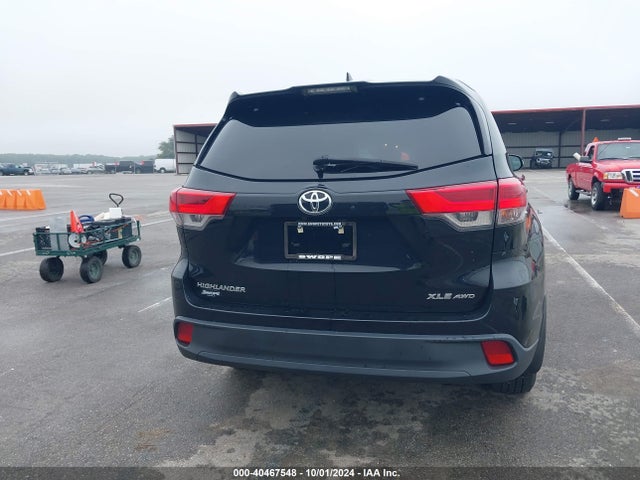 Toyota Highlander Xle 2019 5TDJZRFH8KS592792 Image 17