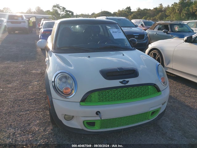 2011 MINI COOPER S WMWSV3C52BTY15611 Photo 5