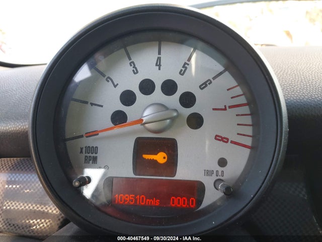 2011 MINI COOPER S WMWSV3C52BTY15611 Photo 6