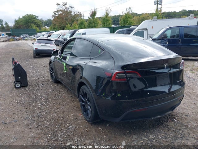 2022 TESLA MODEL Y 7SAYGDEE1NF438189 Photo 2