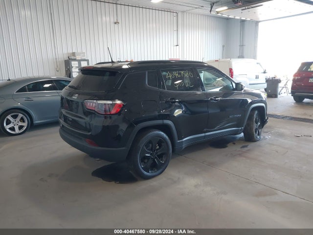 3C4NJDBB5MT504285 Jeep Compass Altitude 4x4
