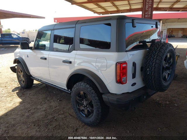 Ford Bronco Black Diamond 2024 1FMDE1BH1RLA12306 Image 3