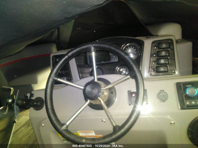 2024 APEX PONTOON APX33854F324      Photo 6