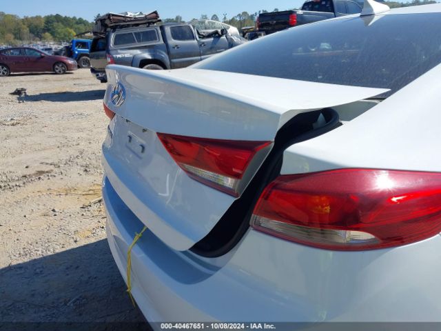 5NPD84LF7JH302309 Hyundai ELANTRA SEL