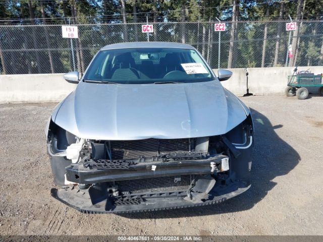 1VWAT7A32HC017788 Volkswagen Passat 1.8t S
