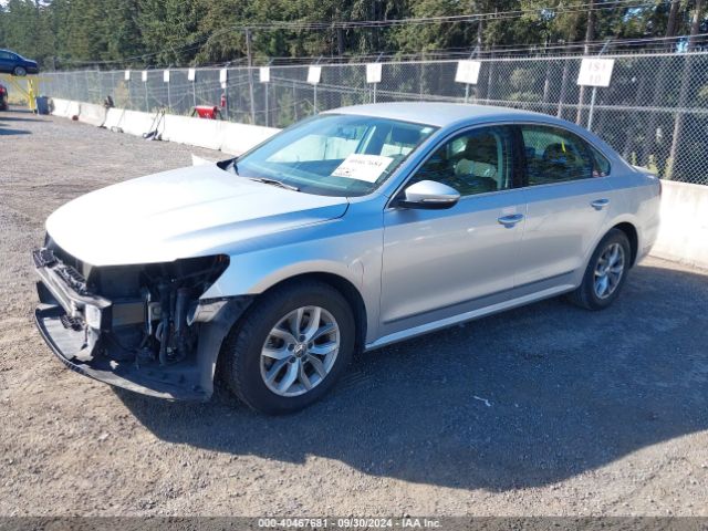 1VWAT7A32HC017788 Volkswagen Passat 1.8t S