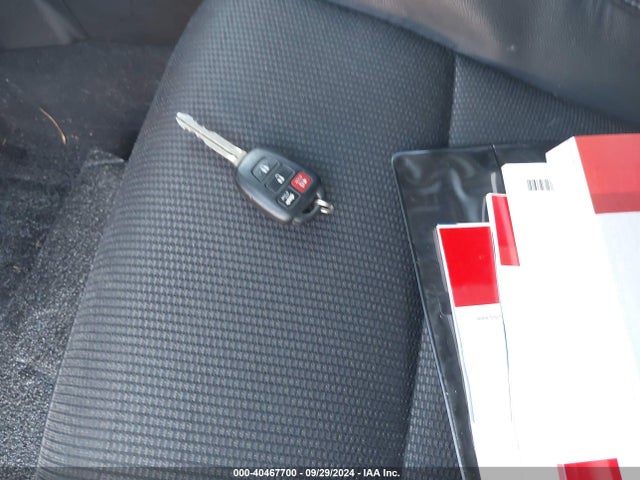 Toyota COROLLA SE 2019 5YFBURHE0KP911911 Image 11