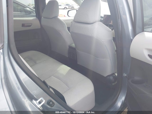 Toyota Corolla Cross L 2024 7MUAAAAG4RV080793 Image 8