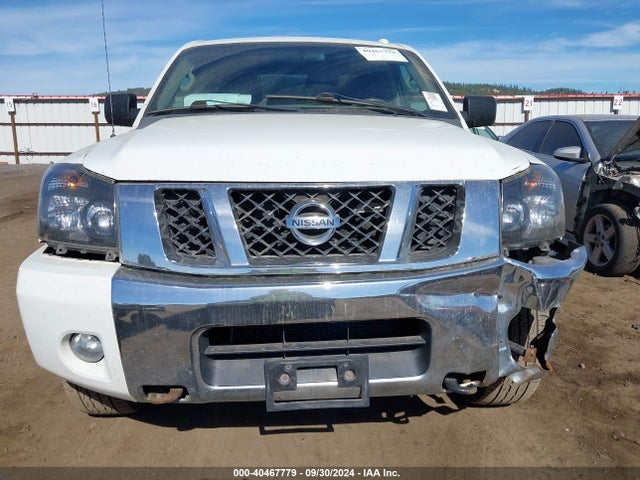 Nissan TITAN SV 2015 1N6AA0ECXFN502933 Image 13