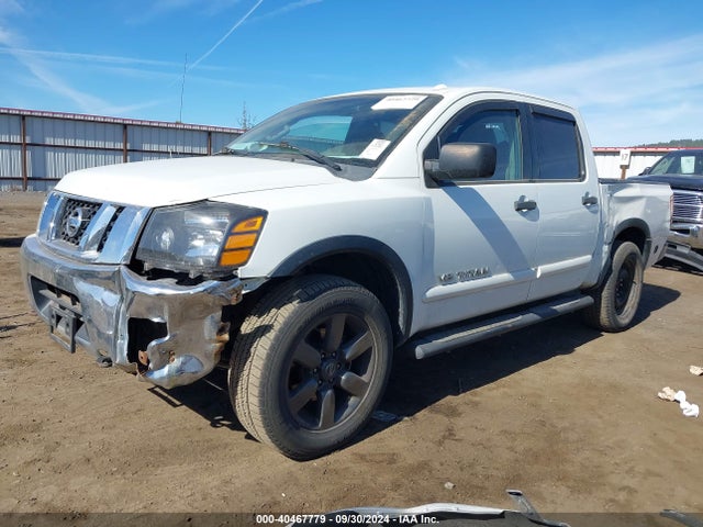 Nissan TITAN SV 2015 1N6AA0ECXFN502933 Image 2