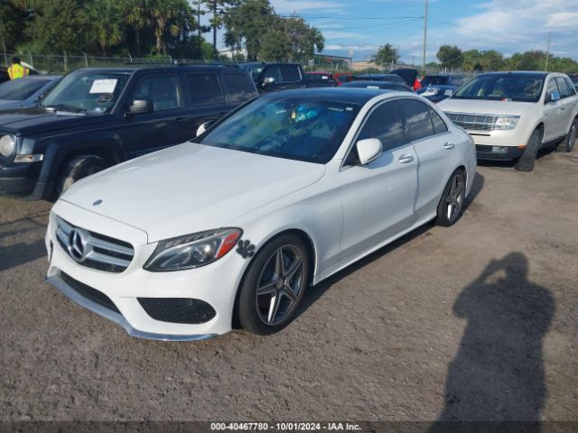 55SWF4JB5GU105692 Mercedes-Benz C 300 Luxury/sport