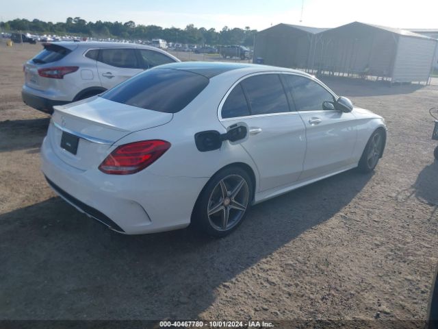 55SWF4JB5GU105692 Mercedes-Benz C 300 Luxury/sport