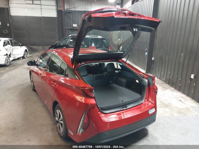 Toyota Prius Prime Premium 2017 JTDKARFP4H3025928 Image 3