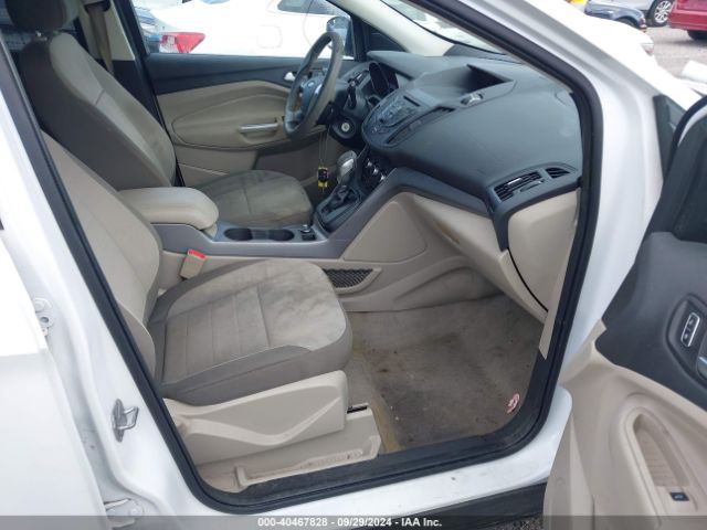 1FMCU0GX8EUD55627 Ford ESCAPE SE
