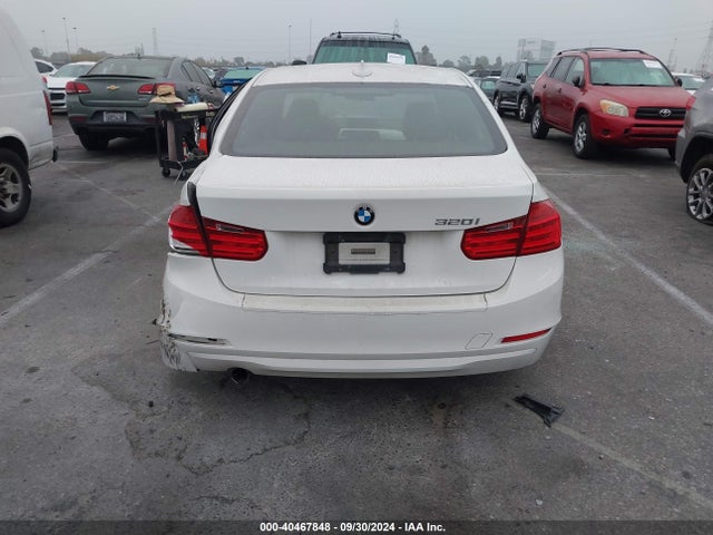 BMW 320i 2014 WBA3B1G57ENS77525 Image 16