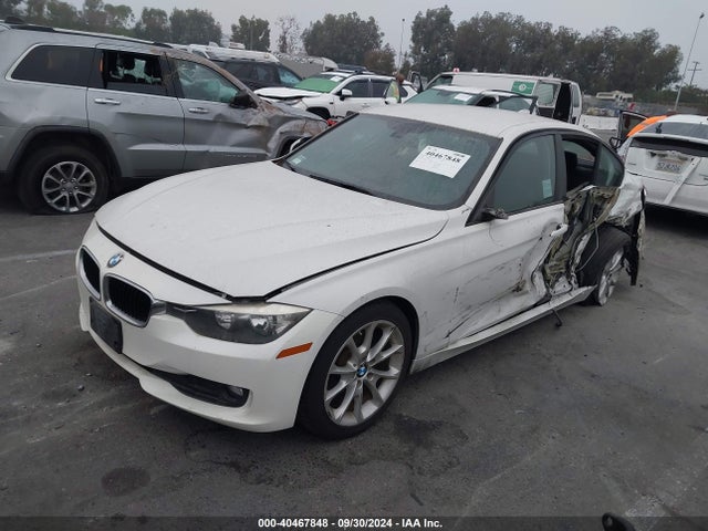 WBA3B1G57ENS77525 BMW 320i