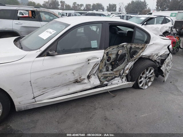 WBA3B1G57ENS77525 BMW 320i