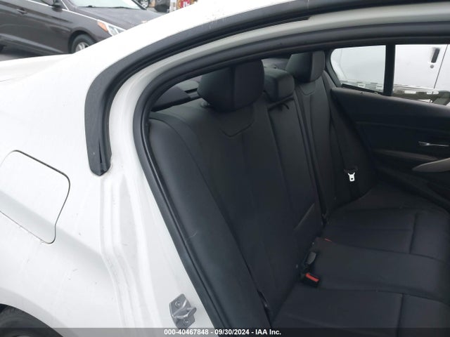 WBA3B1G57ENS77525 BMW 320i