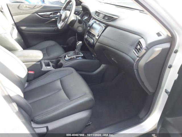 JN8AT2MV0JW310245 Nissan Rogue Sl