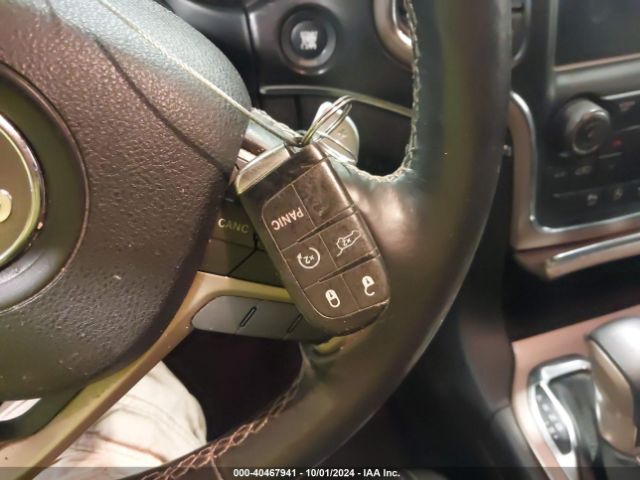1C4RJFBG2GC327560 Jeep Grand Cherokee Limited