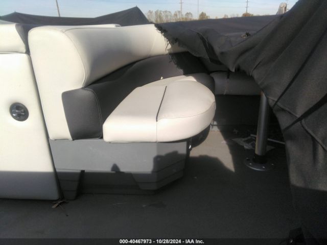 2024 SYLVAN PONTOON SYL97727G324      Photo 7