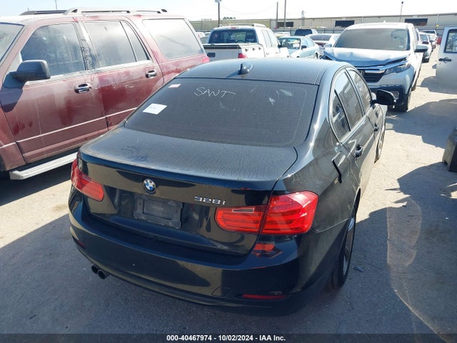 WBA3A5C51EF605189 BMW 328I