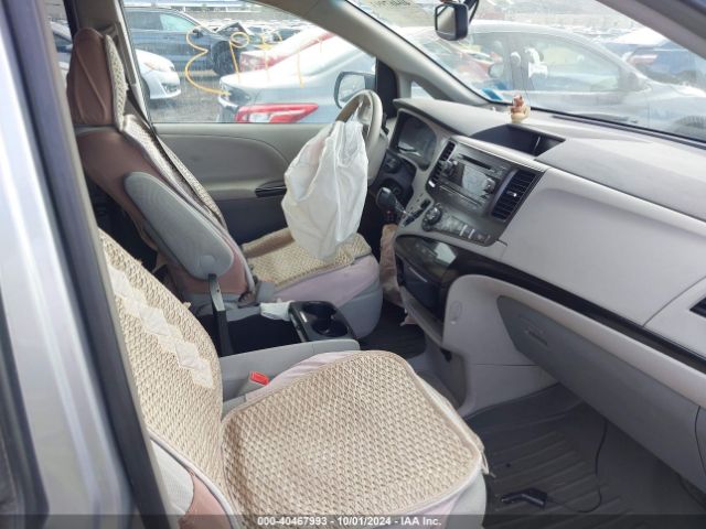 5TDKK3DC6ES477903 Toyota Sienna Le V6 8 Passenger
