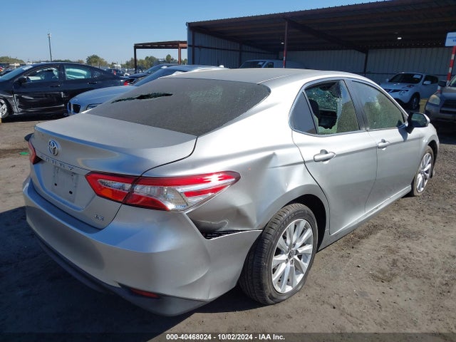 Toyota CAMRY LE 2018 JTNB11HK5J3037719 Image 4
