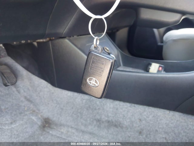 Toyota Prius Two 2014 JTDKN3DU3E1743309 Image 11