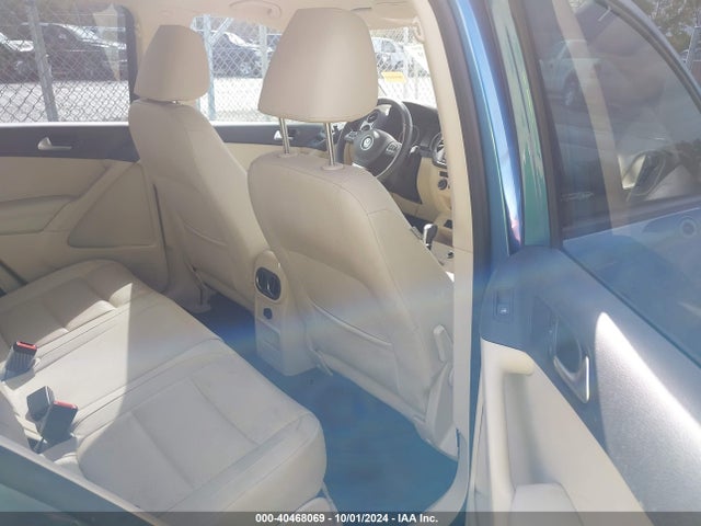 WVGBV7AX9HK039289 Volkswagen Tiguan 2.0t/s